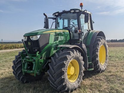 John Deere 6195M