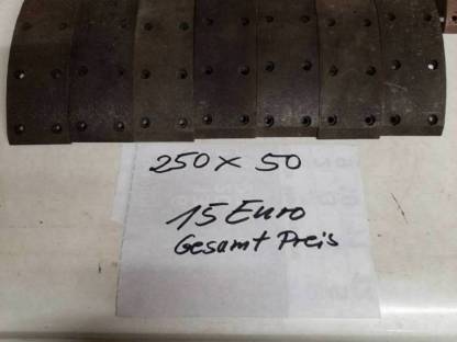 Bild 2:Verschiedene Bremsbeläge