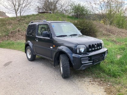 Bild 3:Suzuki Jimny 1,3 Benzin 2011