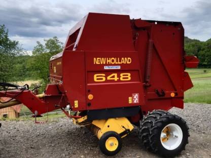 New Holland 648 Cropcutter Rundballenpresse