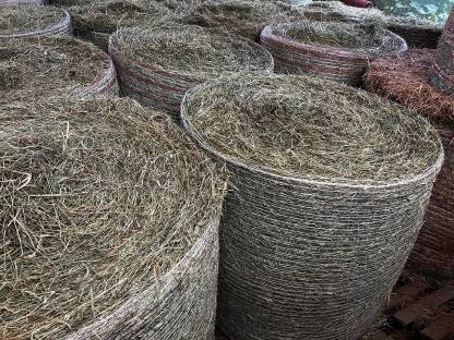 Bild 2:Heu, Heurundballen