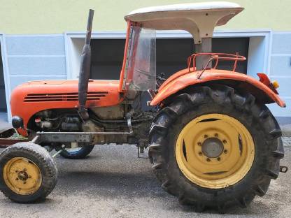 Bild 4:Traktor Steyr 290
