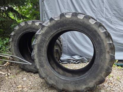 Bild 3:Traktorreifen