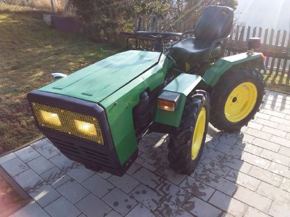 Weinbergtraktor Tomo Vinkovic