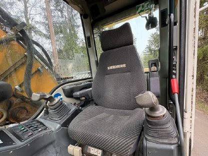 Bild 6:Liebherr A 314 Litronic