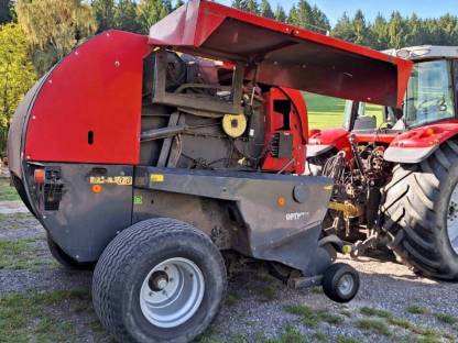 Bild 2:Rundballenpresse Vicon RF 530