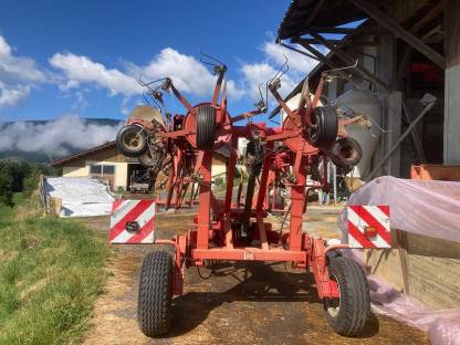 Bild 7:Kreiselheuer 9 m Lely Lotus 900 S