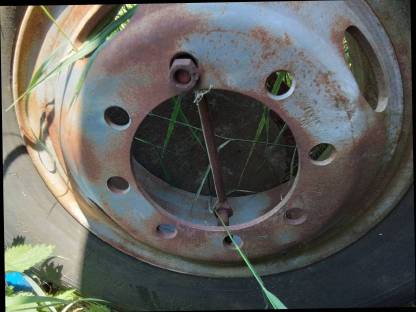 Bild 2:Reifen mit Felgen