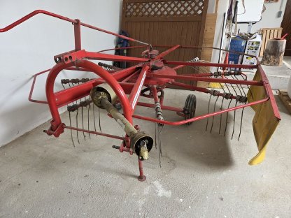 Pöttinger Schwader 322 U