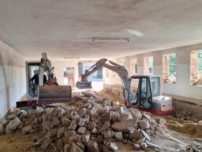 Bild 4:Baumaschinen Vermietung