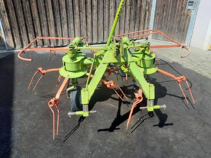 Claas WA380