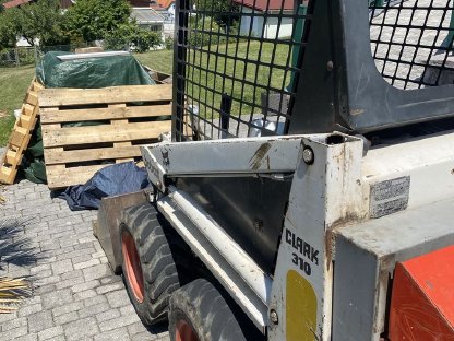 Bild 4:Bobcat Clark 130