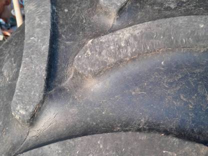Bild 3:Reifen 440/65R24