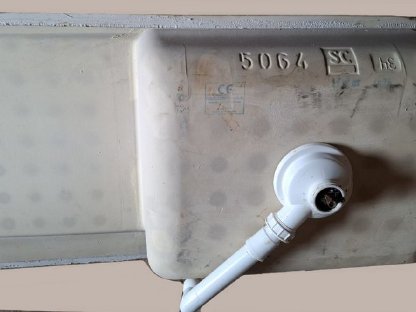 Bild 2:Küchen-Waschbecken Keramik