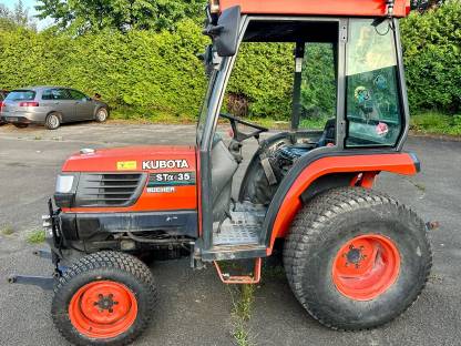 Bild 2:Kubota STa 35