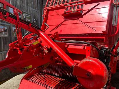 Bild 6:Ladewagen Pöttinger Trend 1