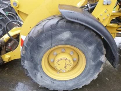 Bild 3:2010 CAT 907H