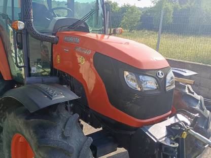 Bild 3:Traktor Kubota M8540