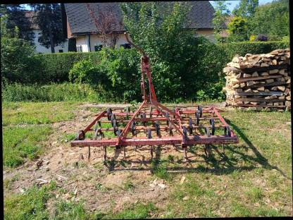 Bild 2:Kultivator Pöttinger