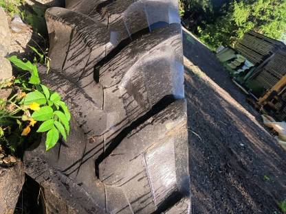 Bild 2:Verschenke Reifen für Traktor