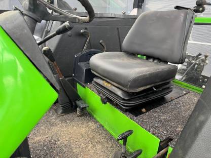 Bild 6:Traktor Deutz-Fahr DX 4.70 A Agrarfahrzeug