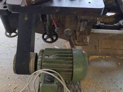 Bild 6:Hobelmaschine und Bandsäge