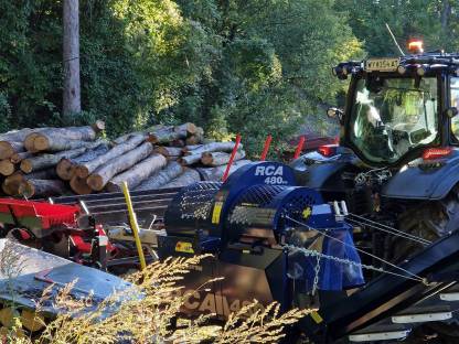 Bild 2:Sägespalter Taifun 480 Joy