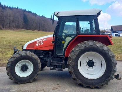 Steyr 975 Sisu