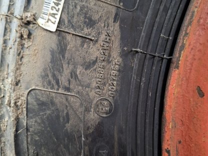 Bild 6:Holzanhänger HIAB 650