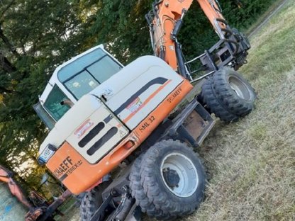 Bild 4:Schaeff Radbagger mit Zwillingsreifen HML 32