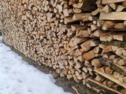 Reines Eschen Brennholz