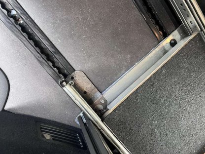 Bild 5:Optimiertes Ello Modul-System mit Schwerlastauszug