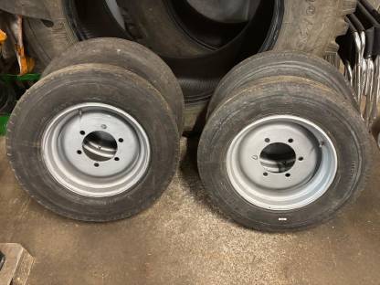 Tiefladerreifen Felgen 215/75R17,5