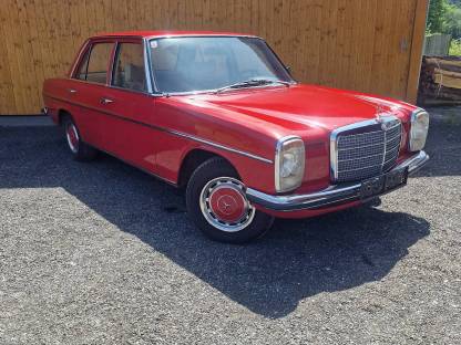 Mercedes /8 W115