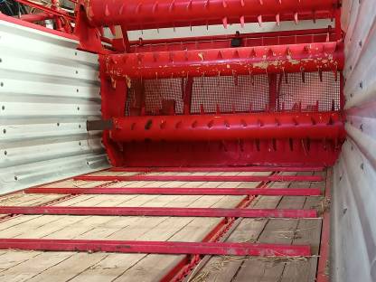 Bild 3:Ladewagen Pöttinger Ernte Profi 2