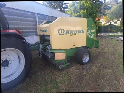 Rundballenpresse KRONE Vario Pack 1500 MC