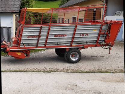Bild 2:Ladewagen Gruber LHD 35 Vario