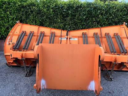 Bild 5:Hydrac SL 400 Schneepflug