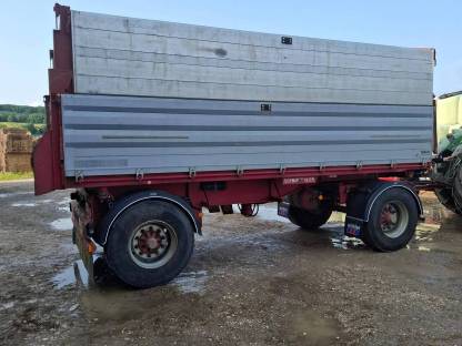 Bild 6:Schwarzmüller 2-Achs-Dreiseitenkipper