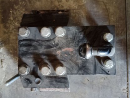 Bild 3:New Holland Anhängebock Schlitten mit Kugelkopf-Kupplung