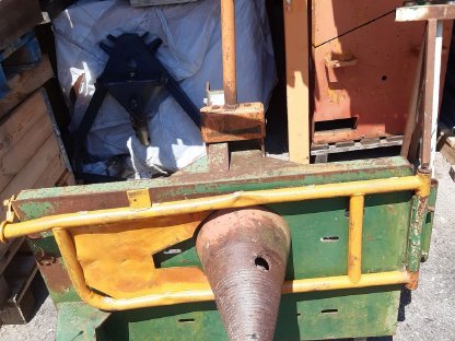 Bild 2:Holzspalter Bosch