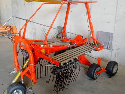 Fella Schwader TS 425