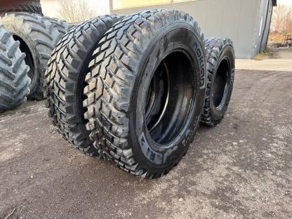 Traktorreifen 440/80R34 (16.9R34) Nokian und 400/80R28 (14.9R28)