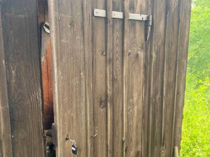 Bild 6:Kostenlos Bienenhaus zu nutzen oder Imkersachen holen