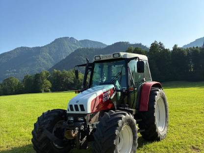 Bild 2:Steyr 9094 Austria mit Stoll F15
