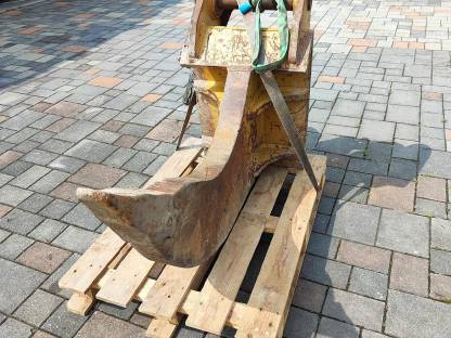 Bild 2:Reißzahn 20t Cat Bagger