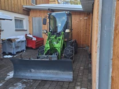 Kleiner Radlader F-tech 908K