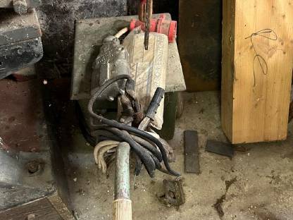 Bild 3:Elektrodenschweißgerät