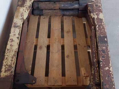 Bild 2:Abstellstützen