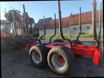 Bild 3:Stepa M16 mit Z-Kran und Astwanne